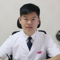 粟东-植发医师