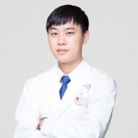 肖庆华-植发主治医师