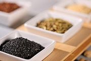 古方生发液 黑芝麻对白发变黑真的有效吗?