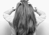 压力大对头发有什么影响 如何预防精神性脱发