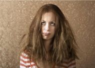 头发干燥粗糙怎么护理比较好？头发干燥粗糙的三个重要原因