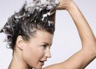 洗头掉头发正常吗 怎样防止洗头时掉发