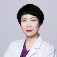 李梅-植发医师