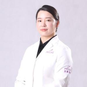 朱姗姗-植发医生