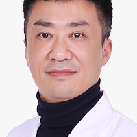 张岚-植发医师
