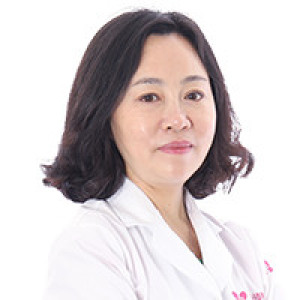 杨青青-植发医生