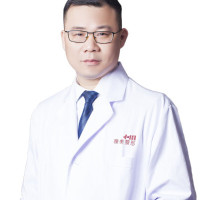 邓利辉-植发主任医师