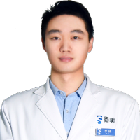 李扬-植发医师